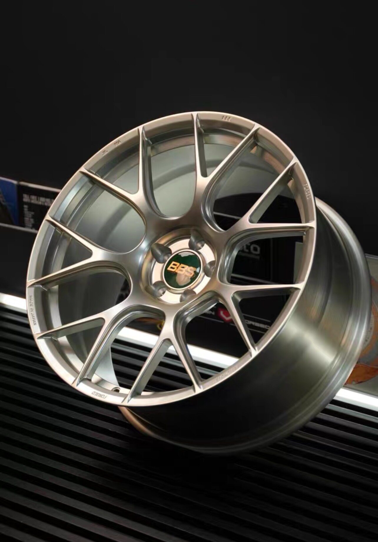BBS RE-V7‘19寸 哑光冻金色/单片锻造轮毂