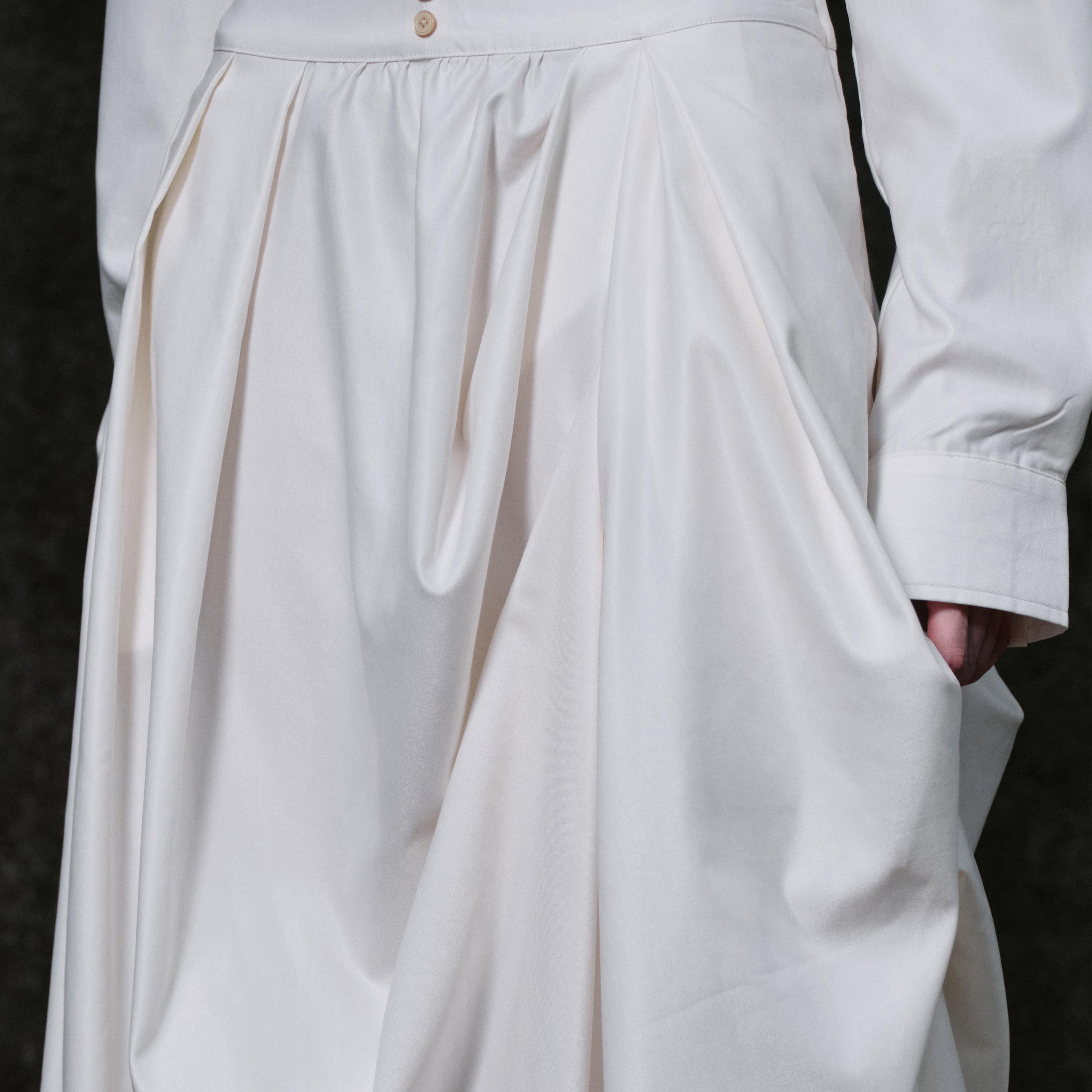 凌鸦ILNya-白色蓓蕾长裙