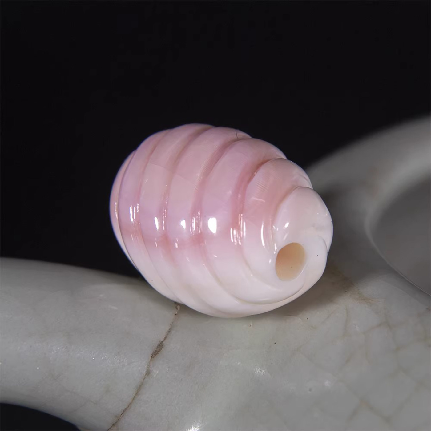 天然胭脂螺蜂窝巢创意文玩配饰DIY手工设计手链串女皇贝雕刻珠