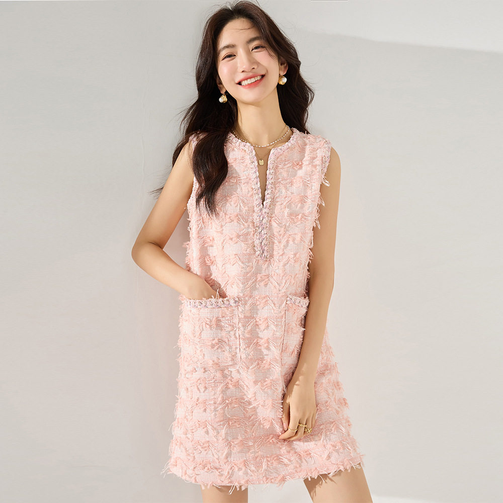 法式miu系小香风粉色连衣裙女24春装淑女流苏无袖短裙格纹背心裙