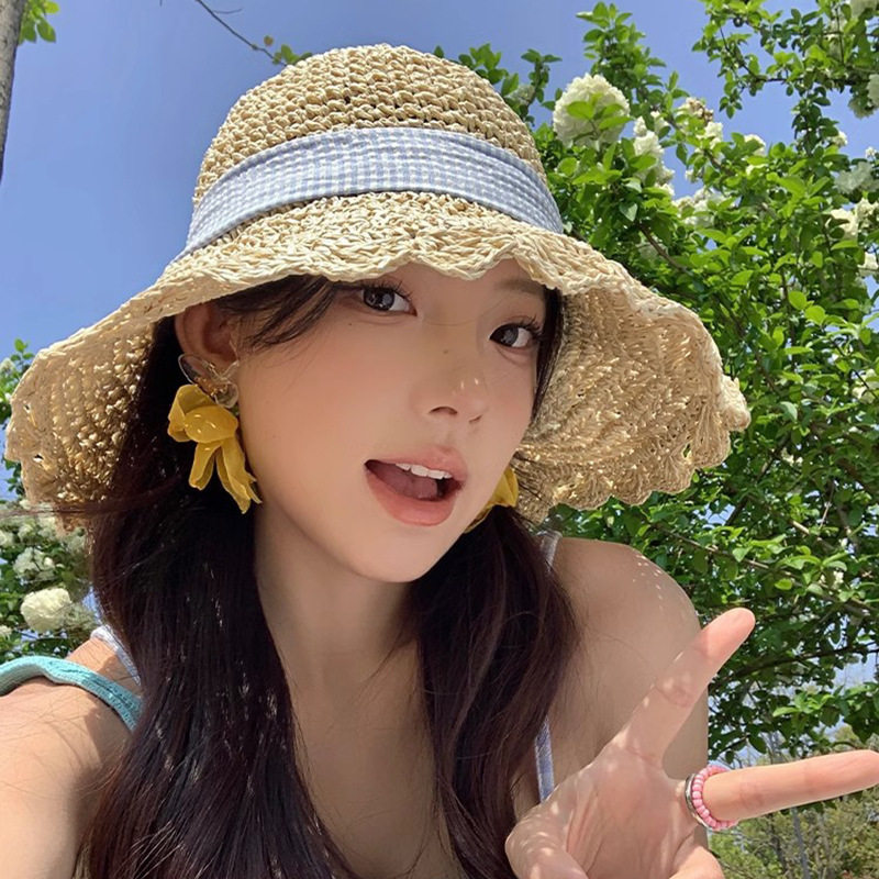 新款格子蝴蝶结夏天草帽棉草宽檐女士帽子盆帽沙滩帽遮阳防晒百搭