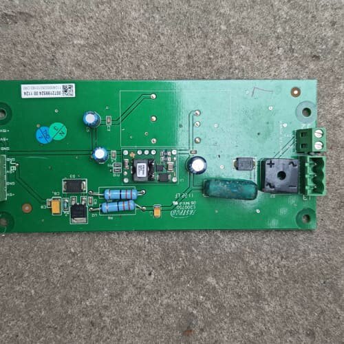 议价FASTPCB电路板，成色如图，功能未测试，当配件处理