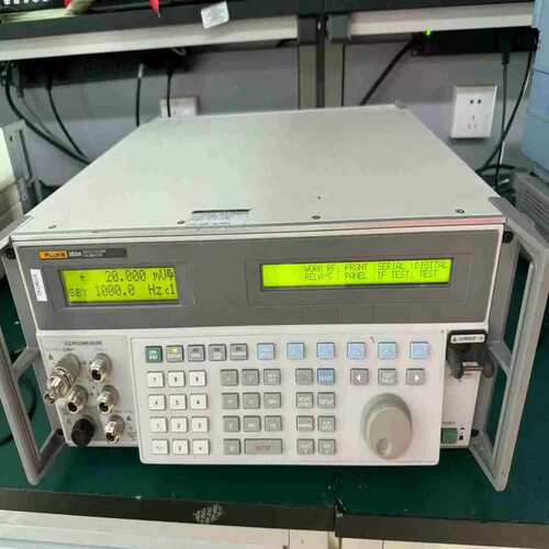 议价FLUKE5520A多功能校准仪福禄克F5520A有兴趣