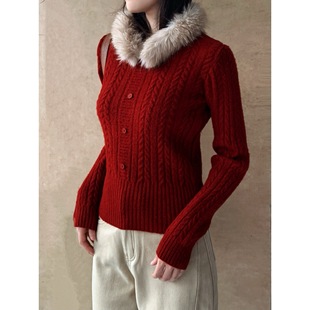 女毛衣内搭上衣 复古红色毛领设计收腰针织打底衫 橘里 新年氛围感