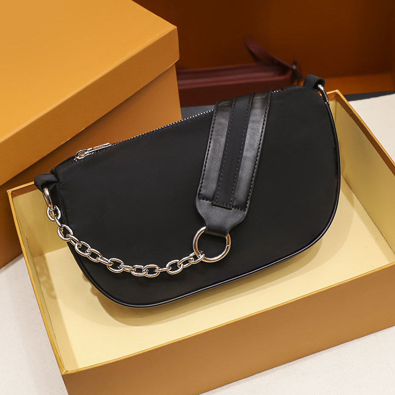 2020新款潮bm包包法式腋下包链条包女宽肩带斜挎包尼龙牛津布网红