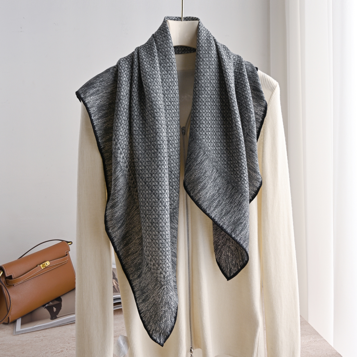 小香风灰色编织 丝毛大方巾真丝羊毛围巾秋冬季百搭保暖披肩85cm