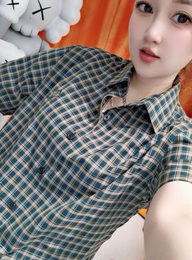 显气质绿格子衬衫男女同款夏季短袖薄款复古百搭翻领上衣轻奢