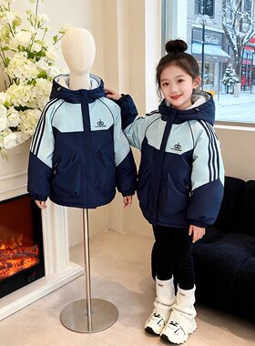 女童休闲秋冬派克服外套字母加绒冲锋衣外套潮流防风保暖时尚上衣