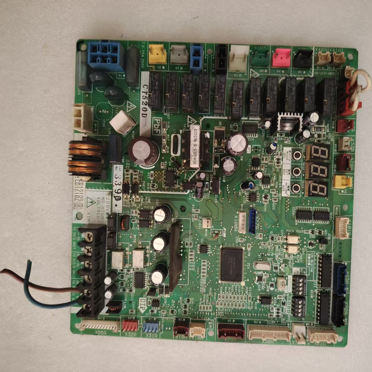 大金空调电脑板EB12182