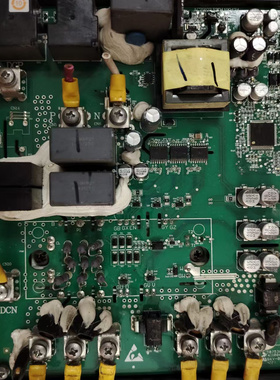 斯泰科列间空调压缩机变频器。斯泰科CRVAC79103.RWM.190424