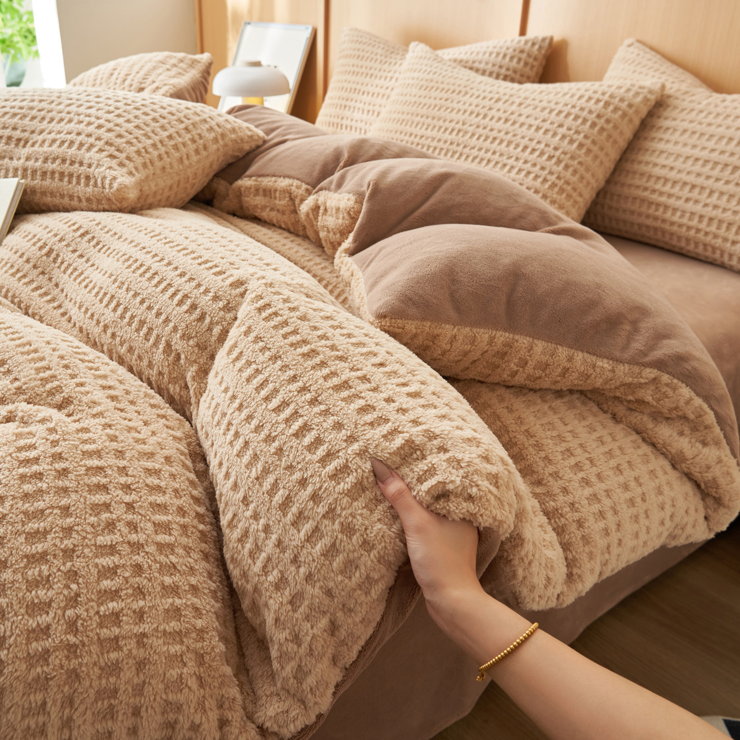 冬季极简约华夫格加厚牛奶绒四件套双面绒珊瑚绒床单被套床三件套
