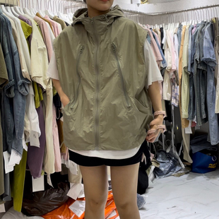 拉链防晒马夹背心上衣 马甲女夏无袖 胖MM特大码 200斤宽松显瘦工装