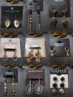 lonna&lilly金色耳环 wang黑金耳环 欧美品牌饰品39 vera