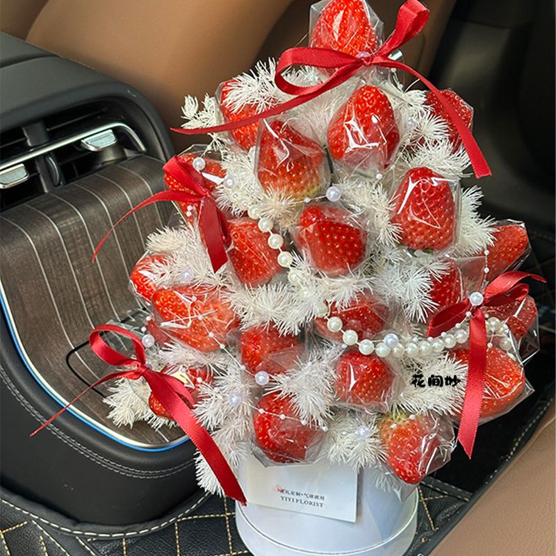 圣诞礼物kitty草莓花玫瑰抱抱桶花束diy材料包仿真花生日礼物女生