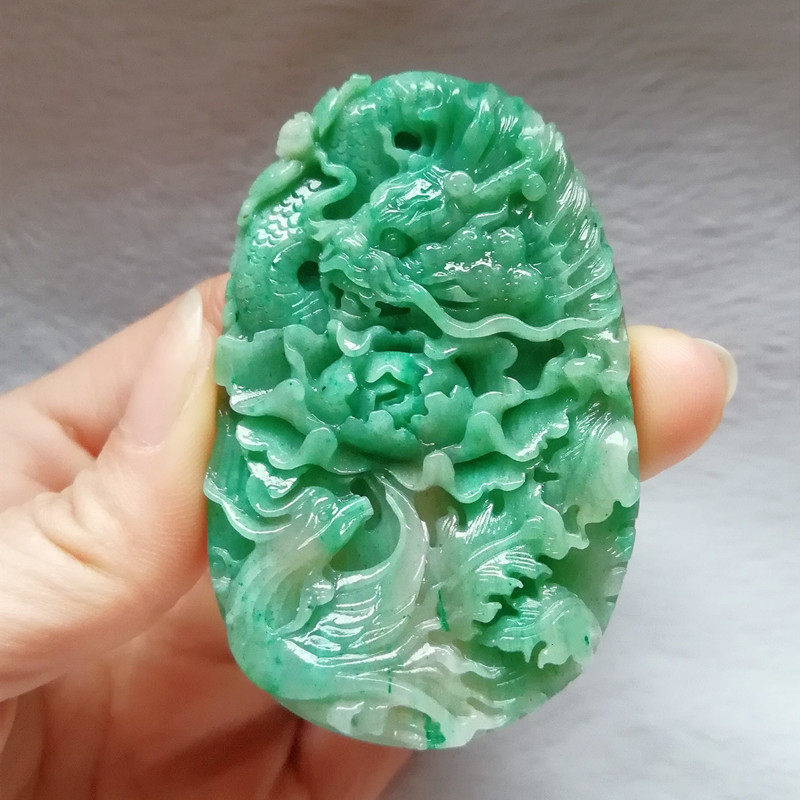 独山玉龙凤牡丹吊坠大师工送证