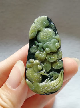 独山玉金鱼古钱吊坠连年有余