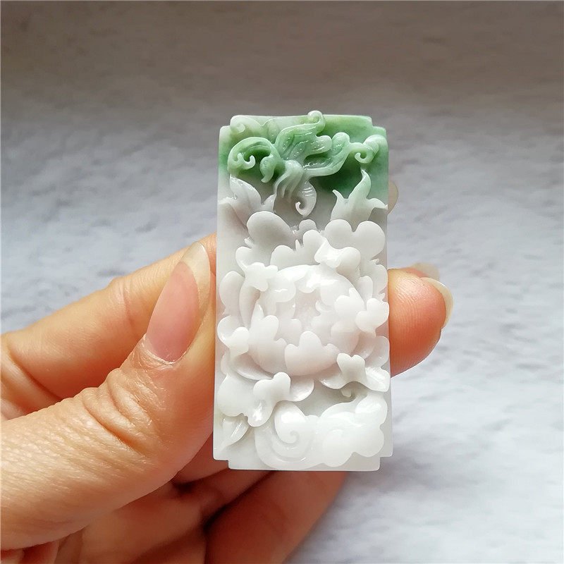收藏天然独山玉吊坠俏色巧雕独玉花开富贵玉佩蝴蝶牡丹花玉坠送证