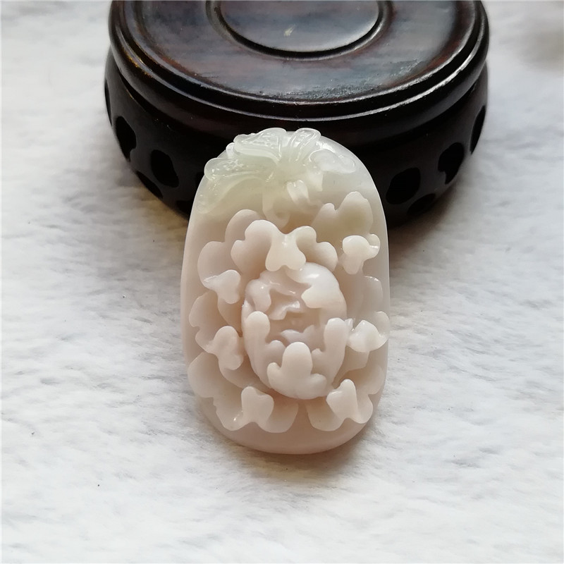 天然独山玉牡丹吊坠送证