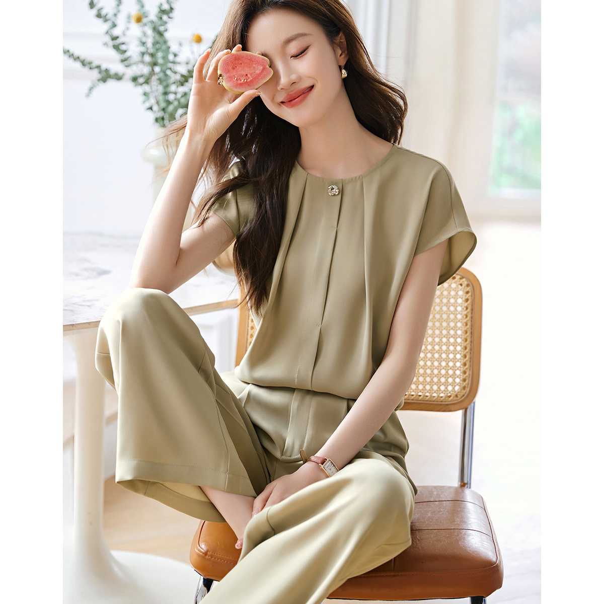 沫晗依美设计感极简主义高级通勤职场马甲套装女2026夏季新款套装