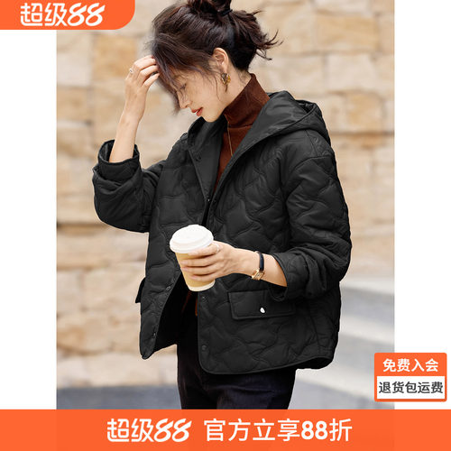 沫晗依美连帽摁扣轻薄棉服