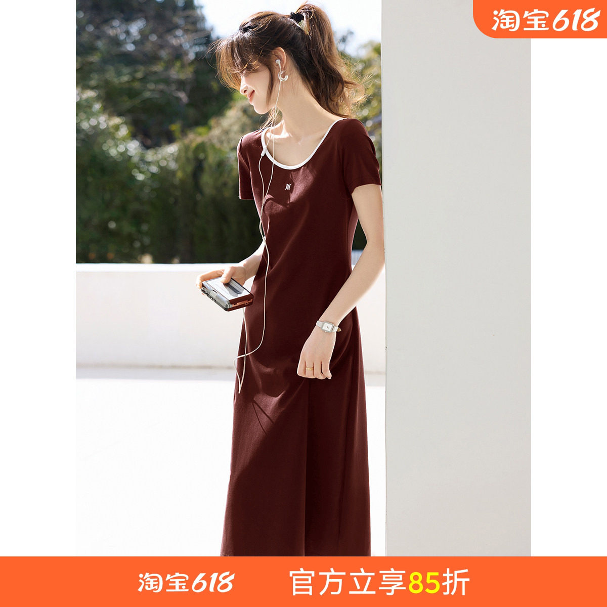 沫晗依美百搭休闲连衣裙
