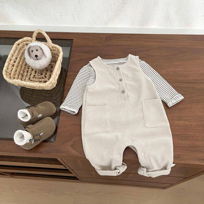 婴儿连体衣背带裤套装秋季韩版洋气男女宝宝分体外出服两件套春款