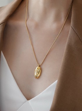 简约细款椭圆镀金耶稣项链男