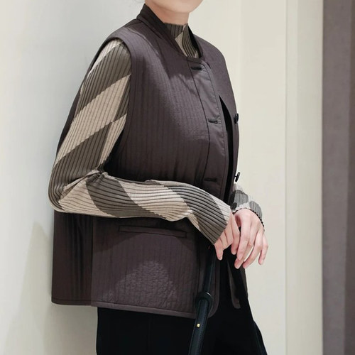 现货ICIC小禾同源女装 2024早秋新款全棉平纹布棉马夹棉服