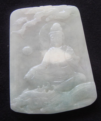 翡翠天然a货观音挂坠俏色巧雕