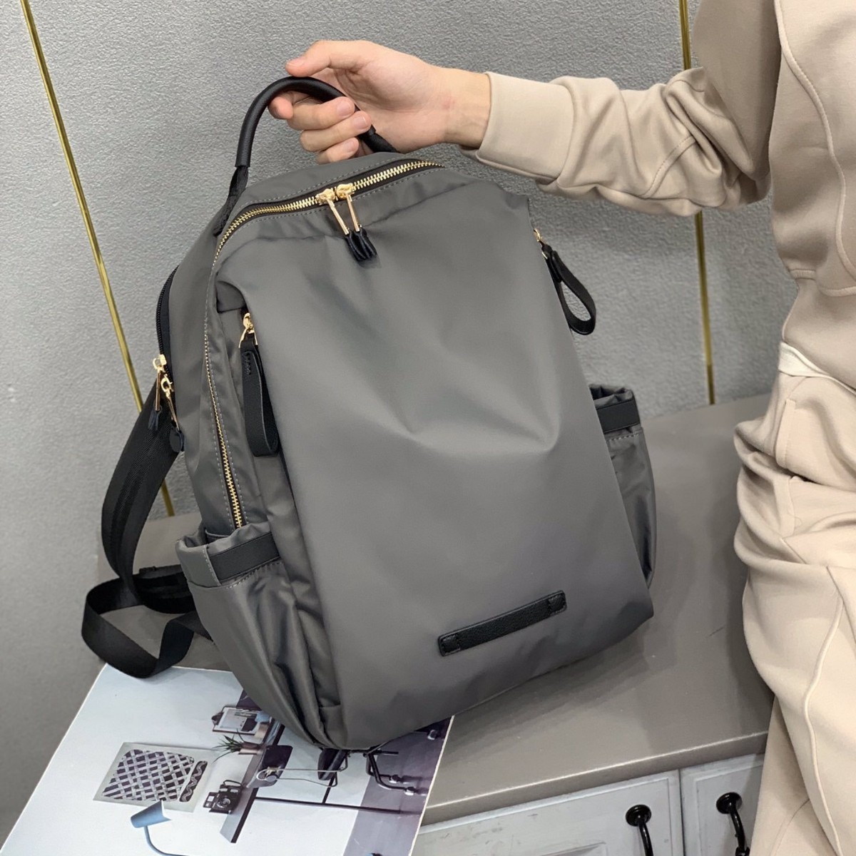 双肩包女大容量简约商务电脑双背包户外旅行背包牛津布配真皮背包