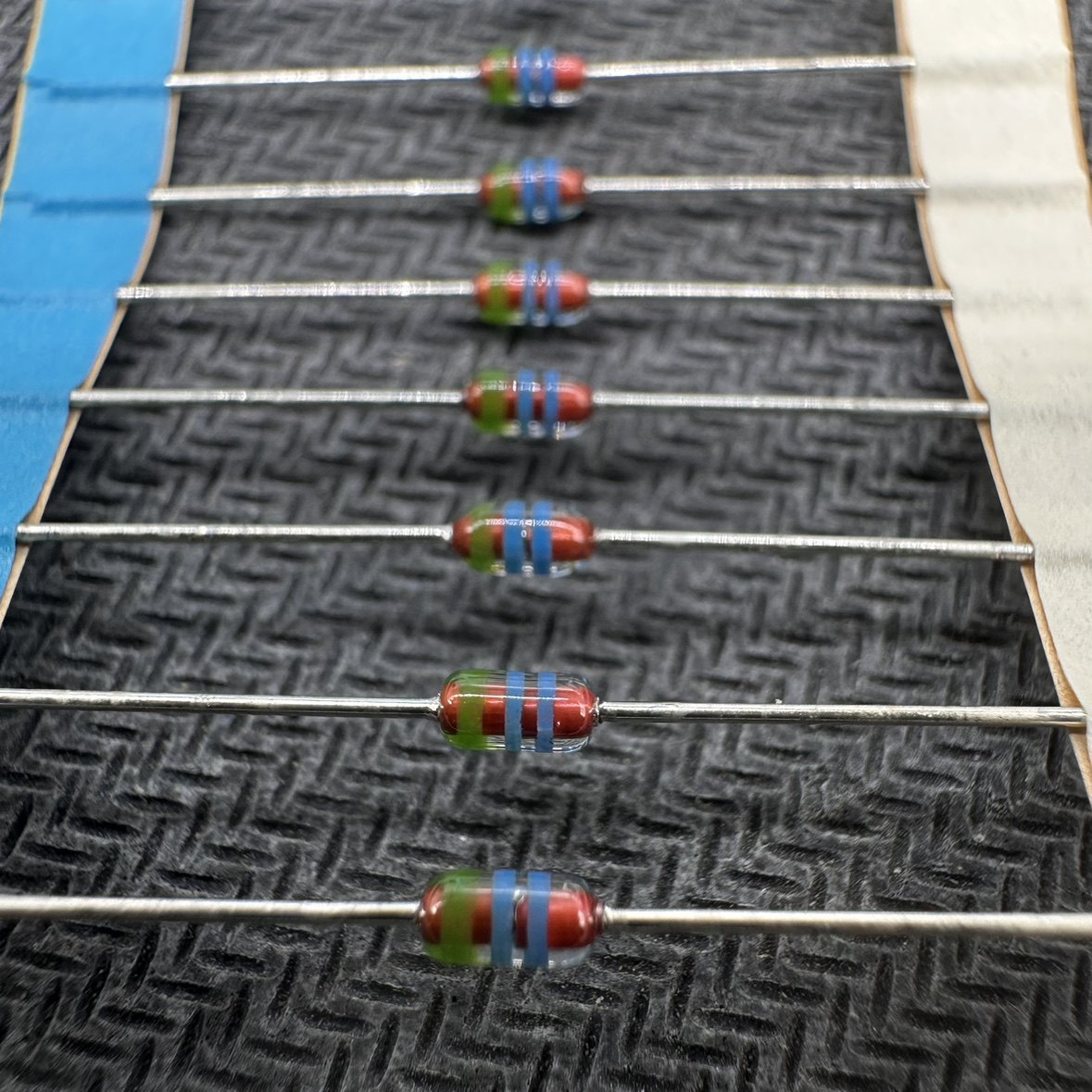 绿蓝蓝色环二极管金嗓子专用二极管日本进口高速开关黄色 红 黑双