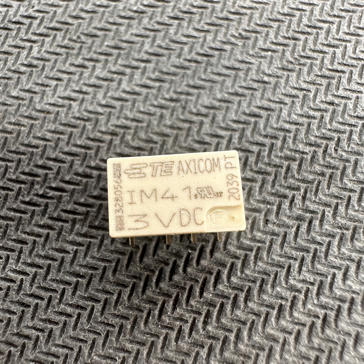 2A原装IM41GR信号仪器继电器 IM41 3VDC磁保持8脚3V 5-1462037-4