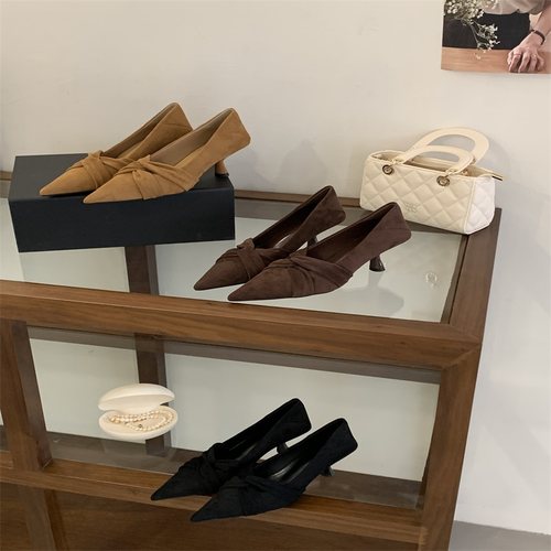 法式尖头小猫跟黑色高跟鞋女2025新款春秋季细跟绒面浅口通勤单鞋