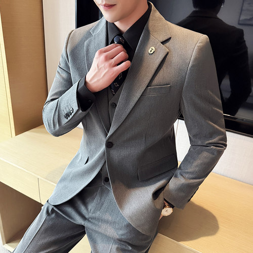 雷蒙西装结婚礼服新郎西服套装男职业正装商务休闲韩版修身三件套