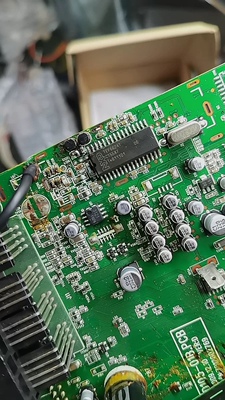 全新原装 TEF6624T TEF6624 TEF6624T/V1 SOP32 调谐器芯片