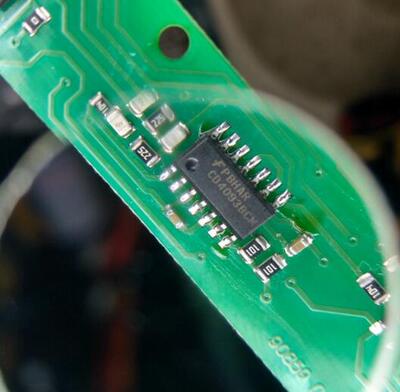 贴片IC CD4093BM CD4093BCM 施密特触发器芯片 SOP-14 可直拍