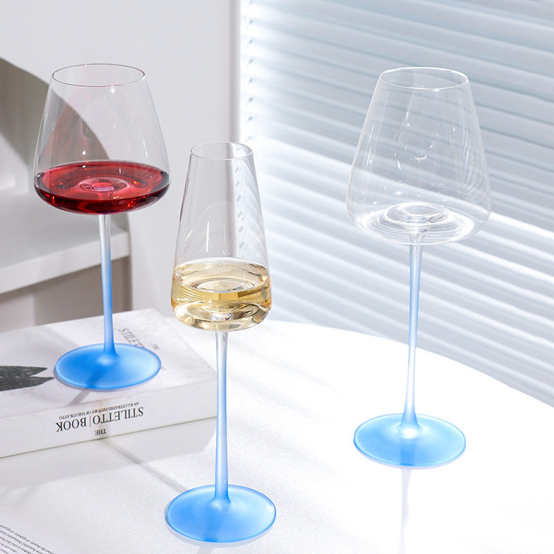 高级感蓝色高脚杯起泡酒香槟杯