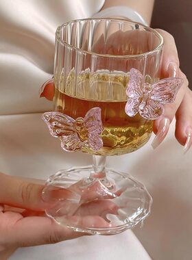 高颜值粉色蝴蝶高脚杯