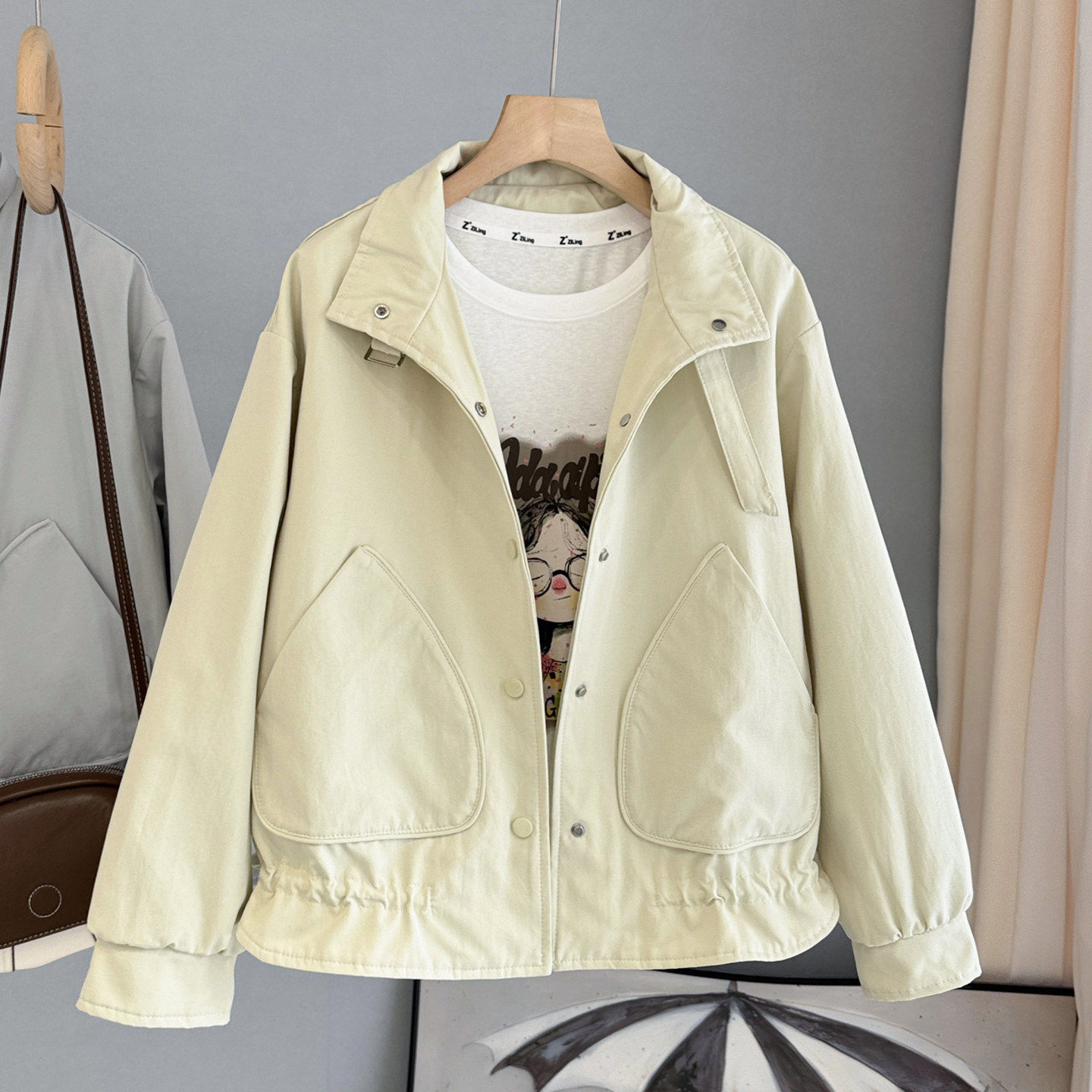 2026春装新款韩版宽松立领休闲外套女工装夹克小个子显瘦收腰上衣