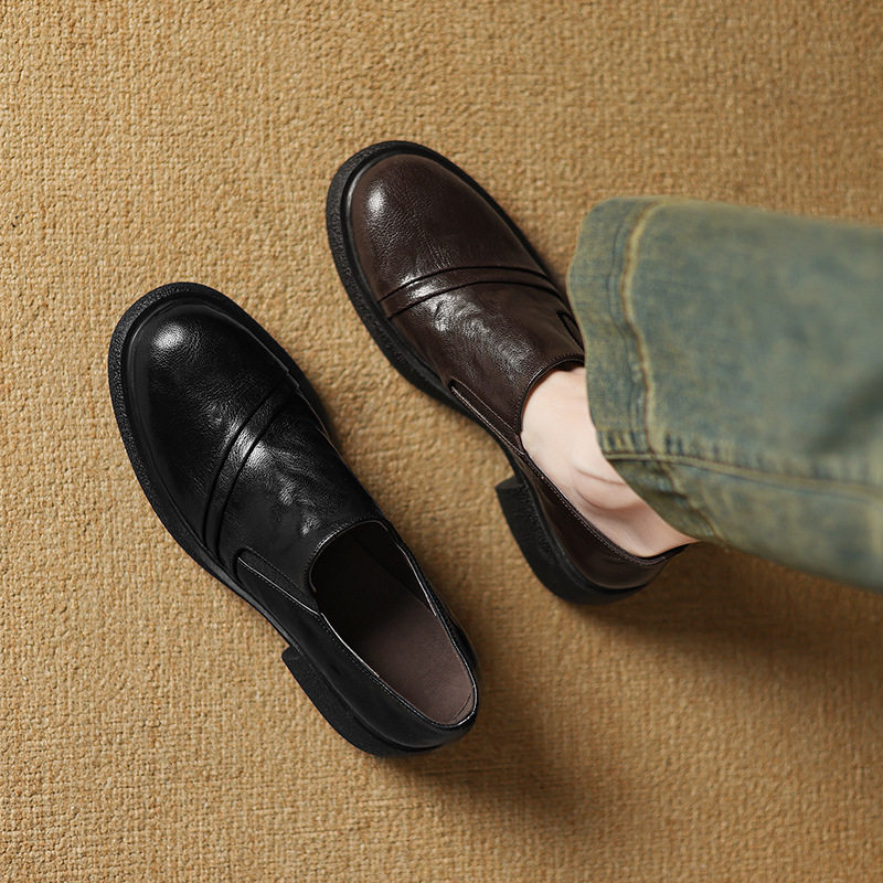 小羊皮粗跟中跟乐福鞋女厚底单鞋2025新款秋冬新款黑色圆头小皮鞋