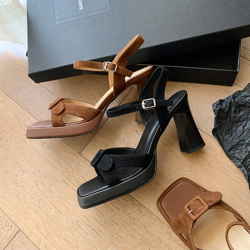 羊反绒~2024年夏季配裙子粗跟8.5cm方头露趾凉鞋女简约复古高跟鞋