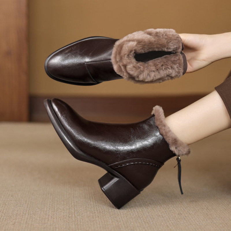 巨保暖~ 法式真皮加厚绒时尚短靴女2025秋冬圆头粗高跟舒适雪地靴,户外/登山/野营/旅行用品,登山鞋/徒步鞋,淘宝优惠券,粉丝福利购,淘宝优惠卷