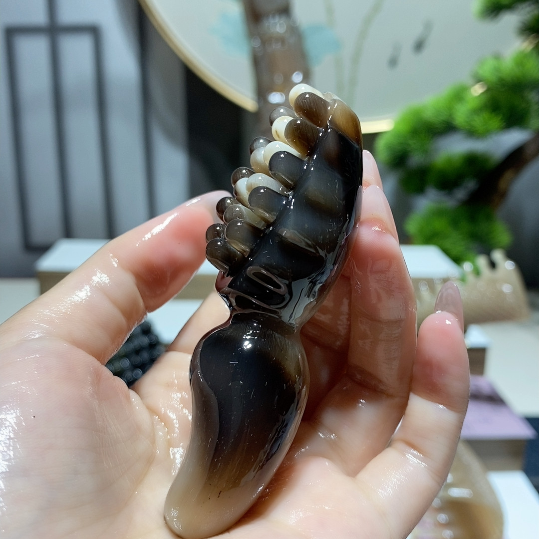 黑金 小莲蓬 8.5长2.9宽2.6厚 0.5珠