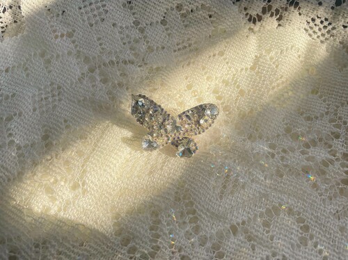 手工宠物碎发夹狗狗迷你头饰约克夏马尔济斯鼻梁夹 轻奢风超闪