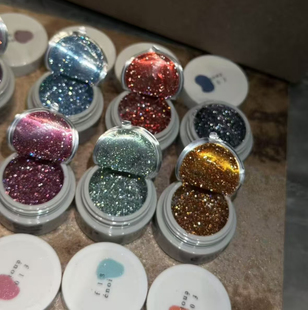 日本 Enoi Diamond Flash 碎钻胶  甲油胶f13-f22