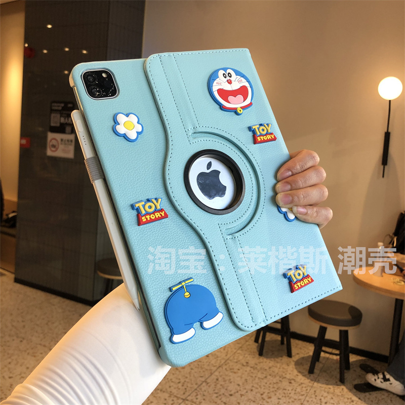 360度旋转卡通立体叮当猫适用于ipad10代10.9保护套9.7英寸10.2/Pro11寸A2602苹果air543笔槽a2270迷你6壳789