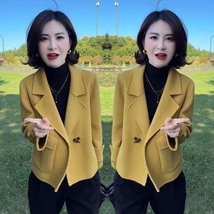 抖音网红气质时尚轻奢减龄洋气姜黄色西装领短款女士秋冬毛呢外套