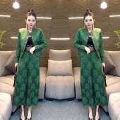 新中式 复古国风高端减龄绿色提花设计优雅时髦盘扣外套搭配阔腿裤