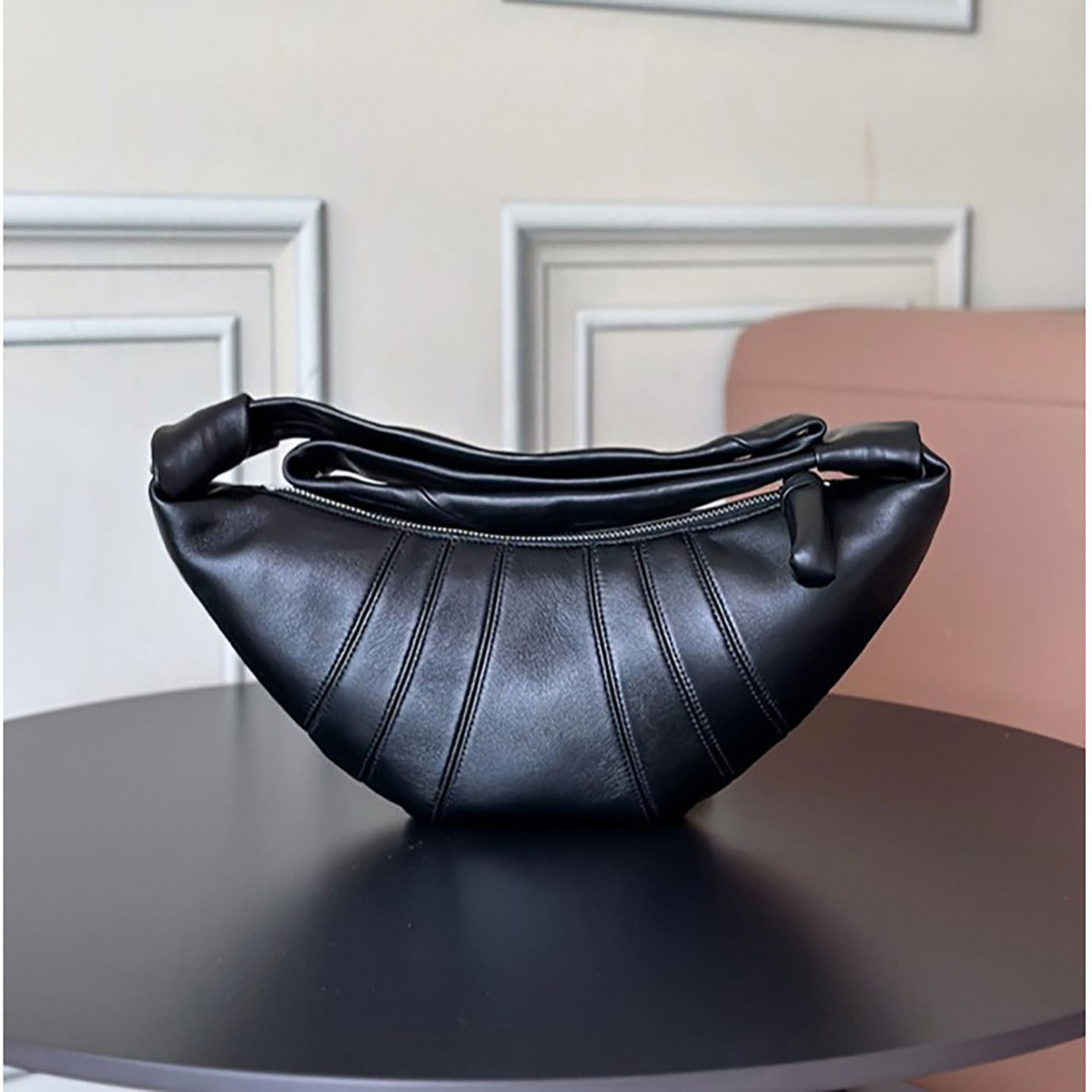 高级感小众头层小羊皮可颂包通勤慵懒风牛角包真皮单肩斜挎饺子包