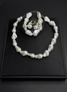 项链女轻奢小众设计感高级气质锁骨链2026新款R22101